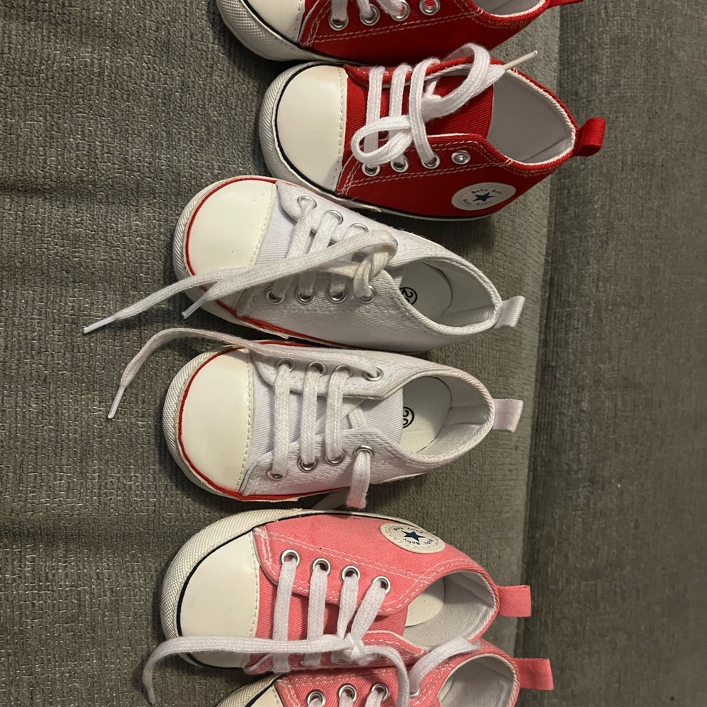 Converse Kids Low-Top Sneakers in White, Red, Pink